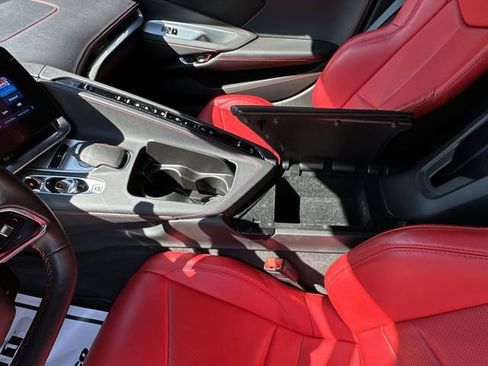 Certified 2024 Chevrolet Corvette Stingray Coupe w/ 1LT image 28