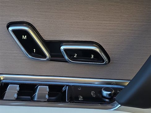 New 2026 Land Rover Range Rover SE image 30