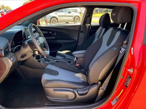 Used 2019 Hyundai Veloster 2.0 image 6