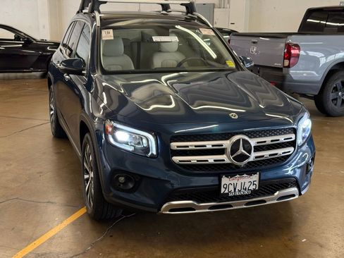 Used 2021 Mercedes-Benz GLB 250 w/ Premium Package image 1