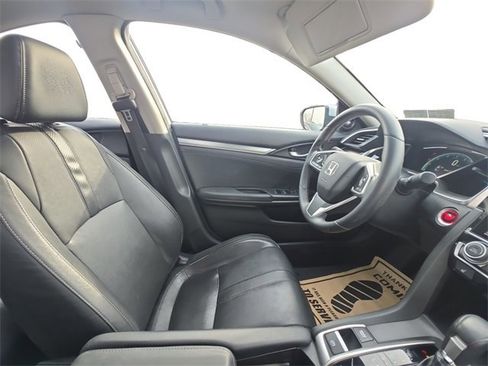 Used 2017 Honda Civic Touring image 16