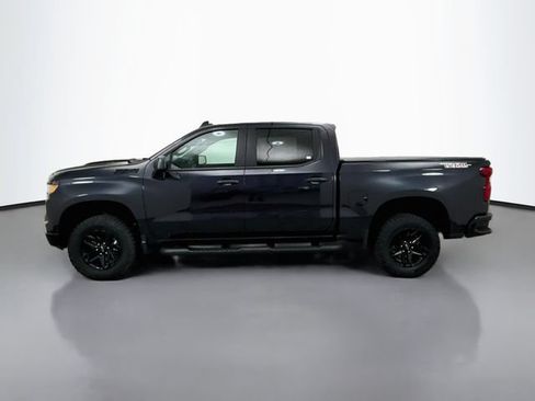 Used 2023 Chevrolet Silverado 1500 Custom Trail Boss w/ LPO, Dark Essentials Package AWD/4WD image 4