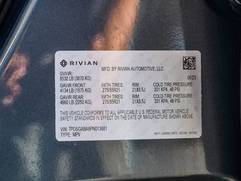 Used 2023 Rivian R1S Adventure AWD/4WD image 27