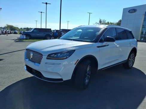 Used 2021 Lincoln Corsair Standard w/ Equipment Group 101A image 7