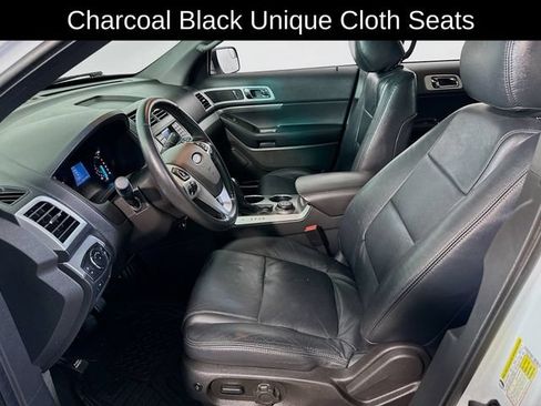 Used 2014 Ford Explorer XLT AWD/4WD image 11