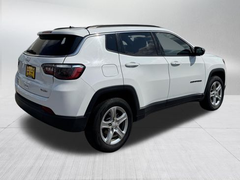 Used 2024 Jeep Compass Latitude AWD/4WD image 7