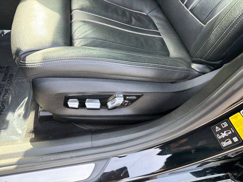 Used 2018 BMW 640i Gran Turismo xDrive w/ M Sport Package AWD/4WD image 32