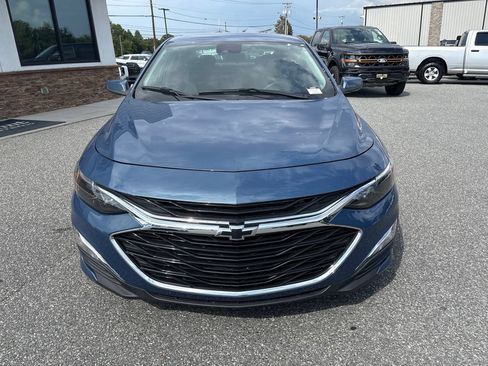 Used 2024 Chevrolet Malibu RS FWD image 12