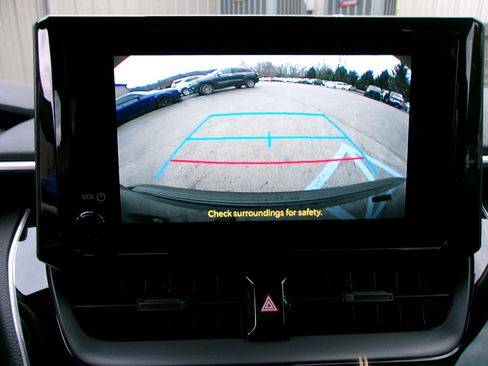 Used 2024 Toyota Corolla LE image 16