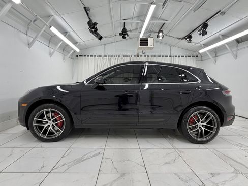 Certified 2023 Porsche Macan S AWD/4WD image 15