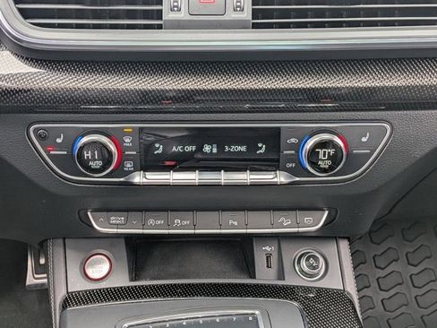 Used 2019 Audi SQ5 Premium Plus w/ Premium Plus Package image 31