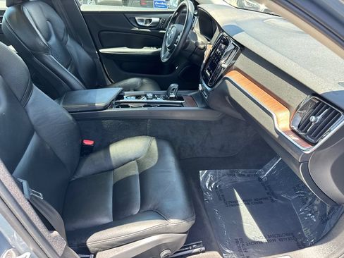 Used 2024 Volvo S60 B5 Plus AWD/4WD image 15