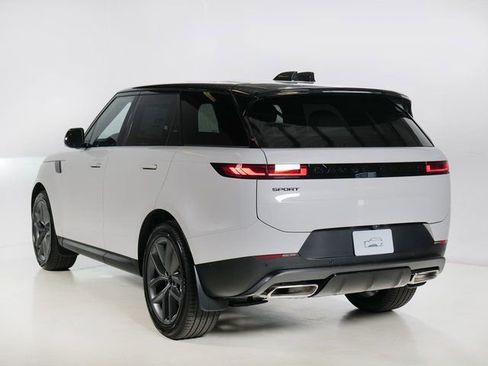 New 2026 Land Rover Range Rover Sport SE AWD/4WD image 32