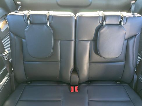 New 2026 Ford Explorer ST-Line w/ ST-Line Street Pack image 16