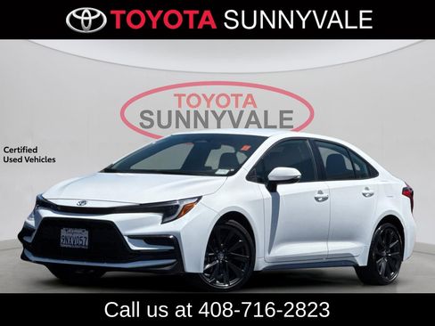 Certified 2024 Toyota Corolla SE w/ SE Convenience Package FWD image 1