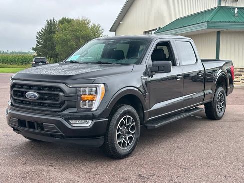 Used 2022 Ford F150 XLT w/ Equipment Group 302A High AWD/4WD image 4