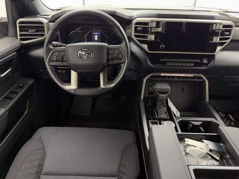 New 2026 Toyota Tundra SR5 w/ SR5 Convenience Package image 31