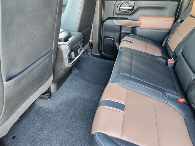 Used 2023 Chevrolet Silverado 2500 High Country w/ Technology Package AWD/4WD image 31
