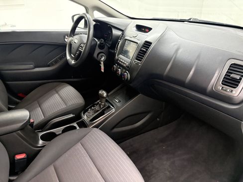 Used 2018 Kia Forte LX w/ LX Popular Package FWD image 18