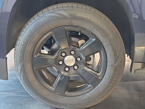 Used 2017 Chevrolet Tahoe LT w/ Luxury Package AWD/4WD image 12