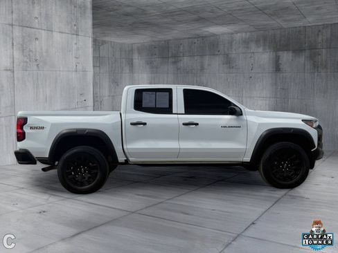 Certified 2024 Chevrolet Colorado Trail Boss w/ Advanced Trailering Package AWD/4WD image 7