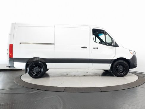 Used 2026 Mercedes-Benz Sprinter 2500 image 25
