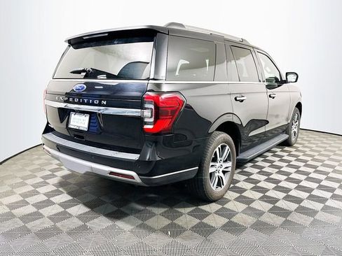 Used 2024 Ford Expedition Limited image 8