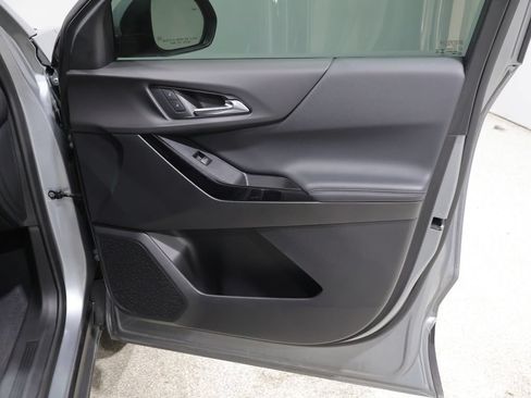 Used 2025 Chevrolet Equinox LT AWD/4WD image 23