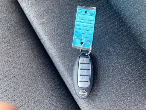 Used 2025 Nissan Altima 2.5 SV FWD image 34
