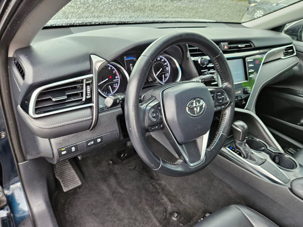 Used 2018 Toyota Camry SE FWD image 15