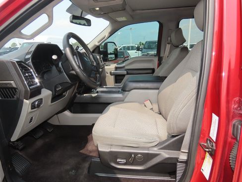 Used 2016 Ford F150 XLT w/ Equipment Group 302A Luxury RWD image 26