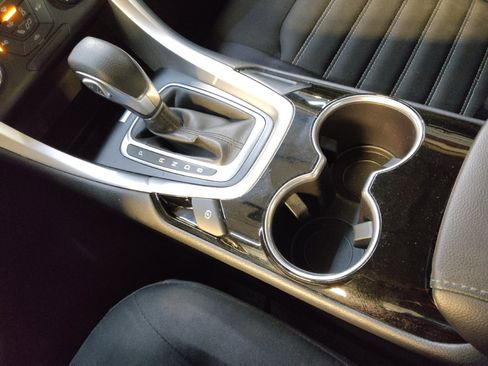 Used 2014 Ford Fusion SE FWD image 26