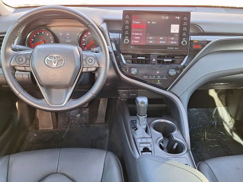 Used 2021 Toyota Camry XSE image 13