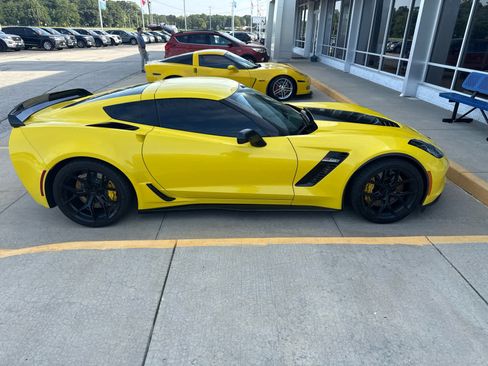 Used 2016 Chevrolet Corvette Z06 w/ 2LZ Preferred Equipment Group RWD image 4