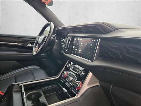 Used 2022 GMC Yukon XL Denali w/ Denali Ultimate Package image 21