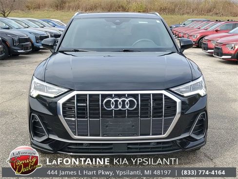 Used 2023 Audi Q3 2.0T Premium w/ 19" Wheel Package image 2