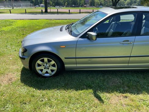 Used 2005 BMW 325xi Sedan AWD/4WD image 36