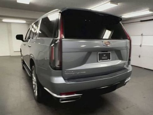 Certified 2023 Cadillac Escalade Premium Luxury AWD/4WD image 7