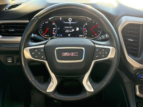 Used 2021 GMC Acadia Denali w/ Denali Technology Package FWD image 14