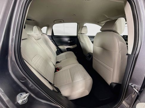 Certified 2026 Honda HR-V LX image 32