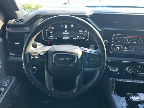 Used 2023 GMC Sierra 1500 AT4 w/ AT4 Premium Package AWD/4WD image 18