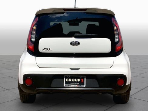 Used 2017 Kia Soul FWD image 4