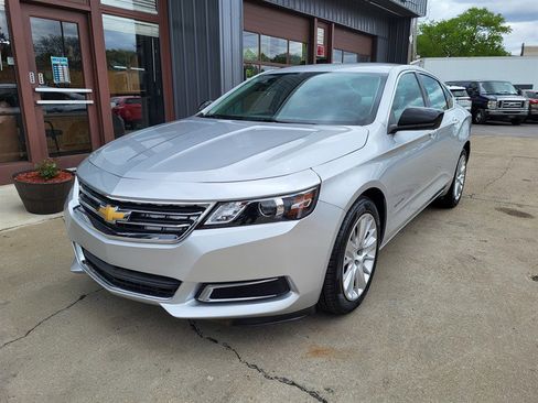 Used 2014 Chevrolet Impala LS FWD image 3
