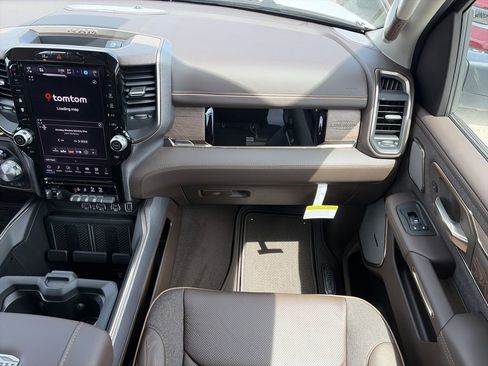 New 2026 RAM 1500 Limited AWD/4WD image 17