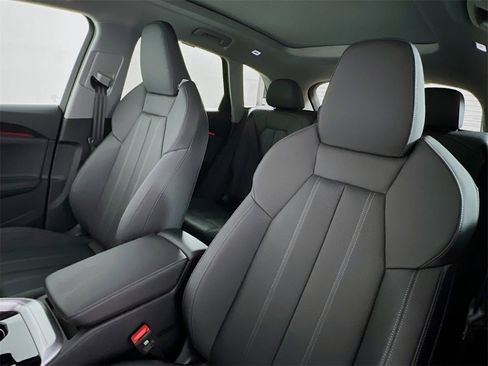 New 2025 Audi Q5 Premium Plus image 10