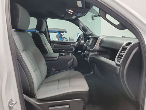 Used 2022 RAM 1500 Big Horn AWD/4WD image 14