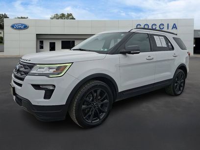 Certified 2018 Ford Explorer XLT w/ Equipment Group 202A