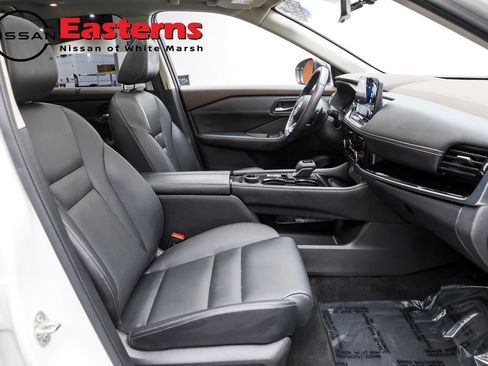 Used 2023 Nissan Rogue SL w/ SL Premium Package image 44