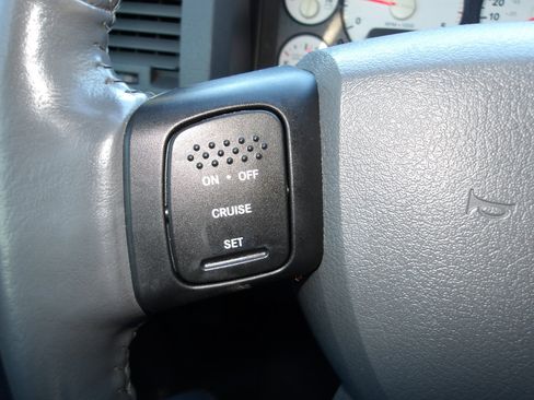 Used 2008 Dodge Ram 2500 Truck SLT w/ Popular Equipment Group image 15