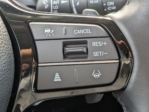 Used 2025 Honda Pilot EX-L image 28